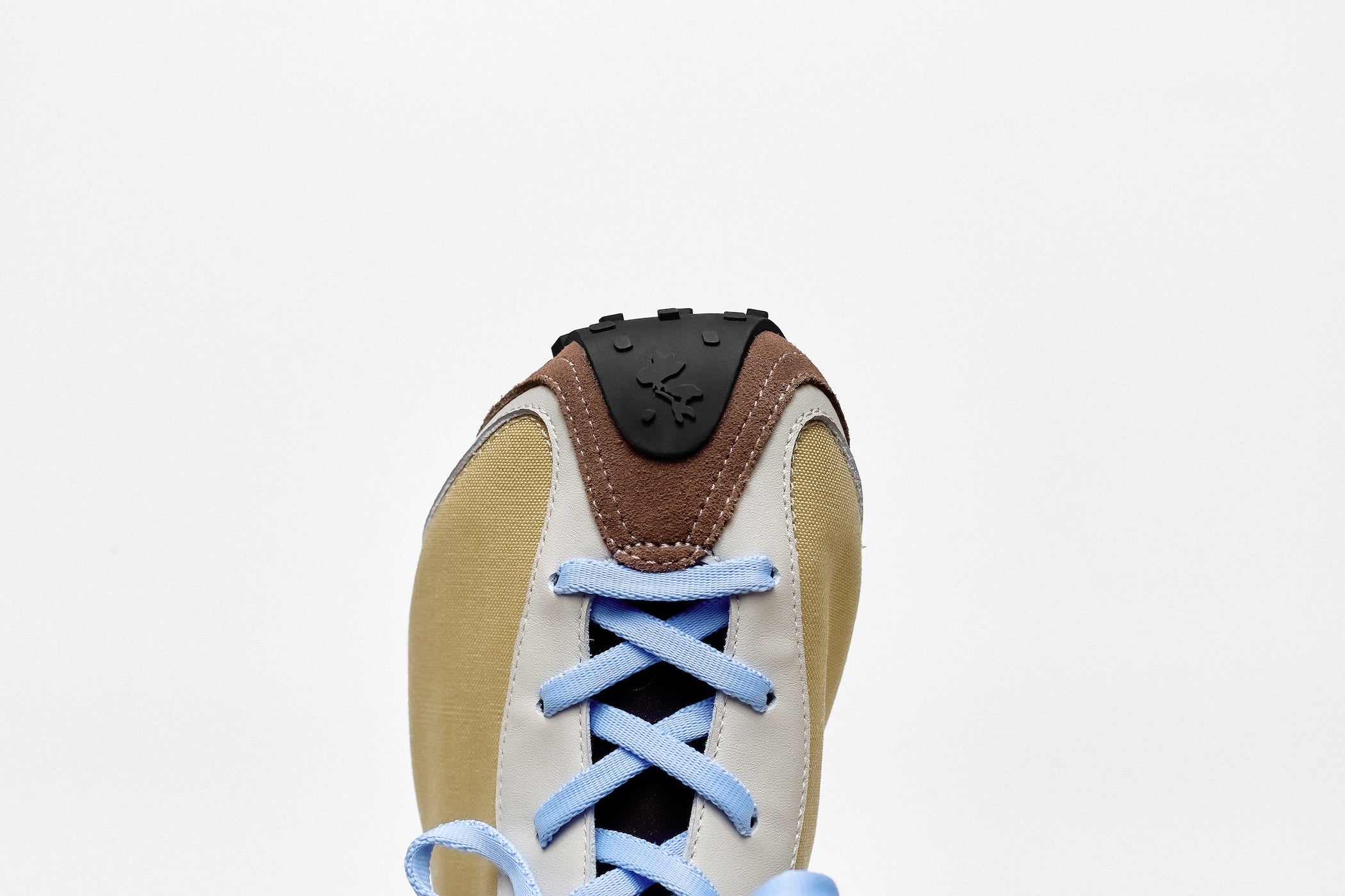 Heel Drop Racer in beige