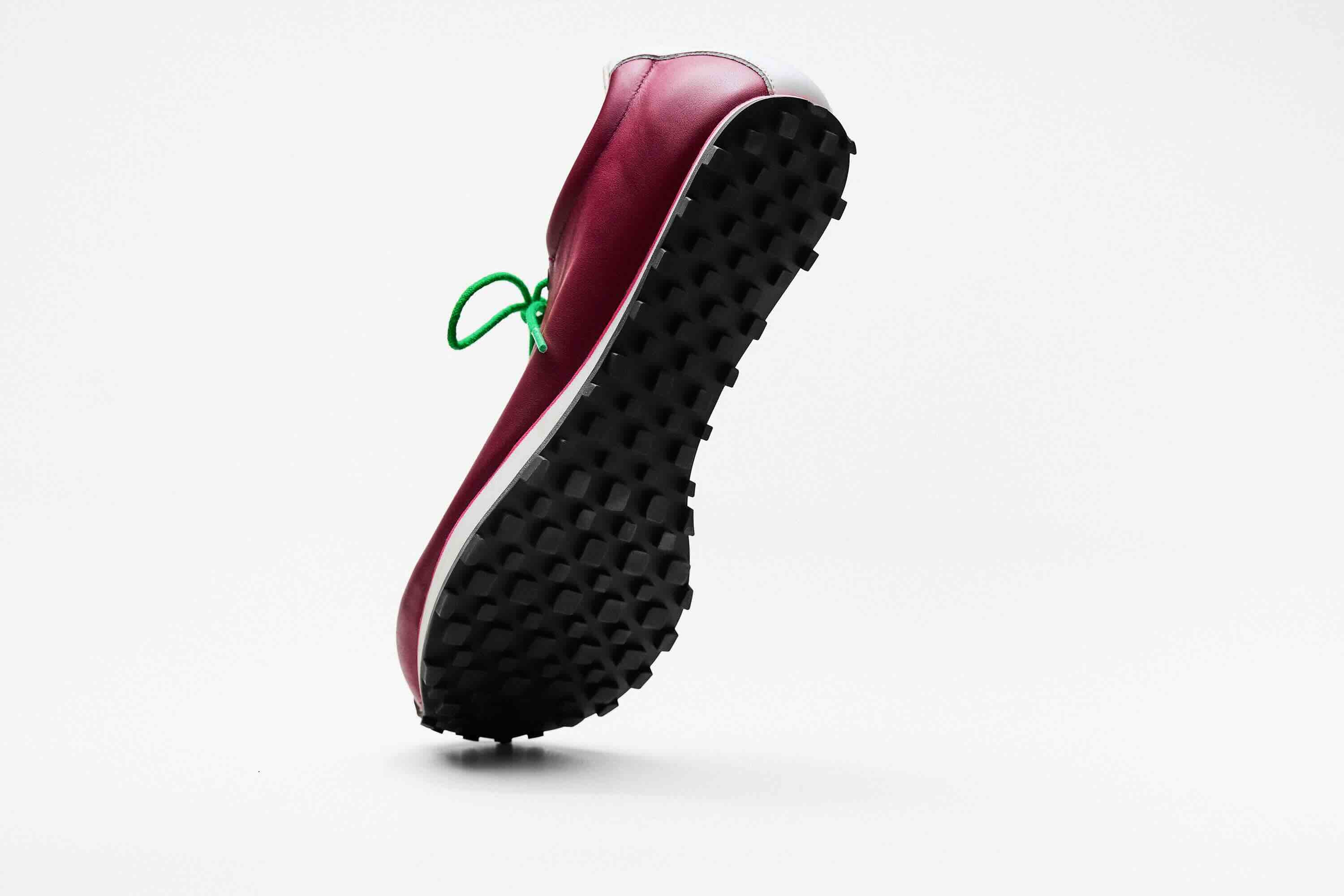 Heel Drop Sandal in burgundy