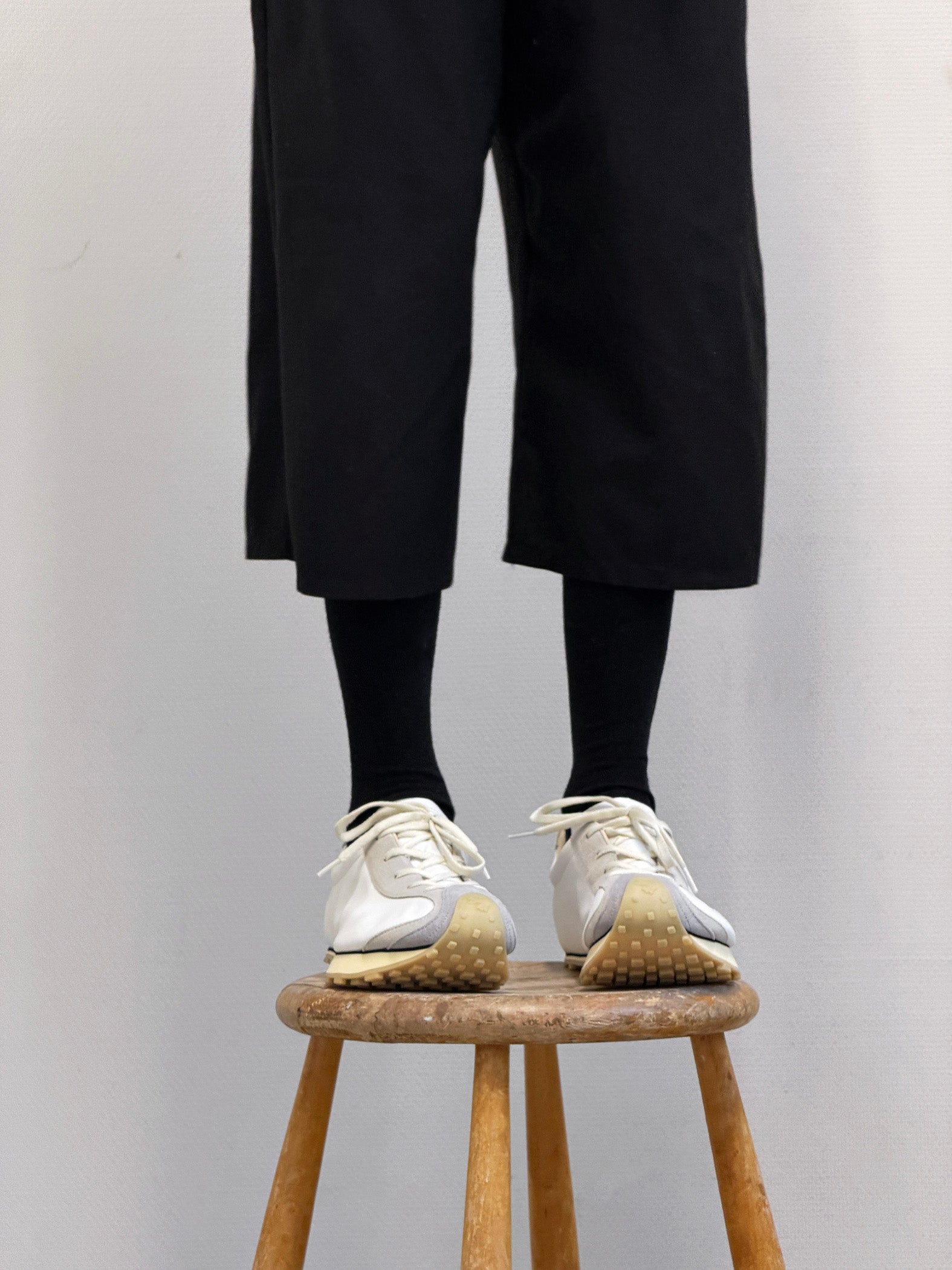 Heel Drop Racer in White MS-003-02