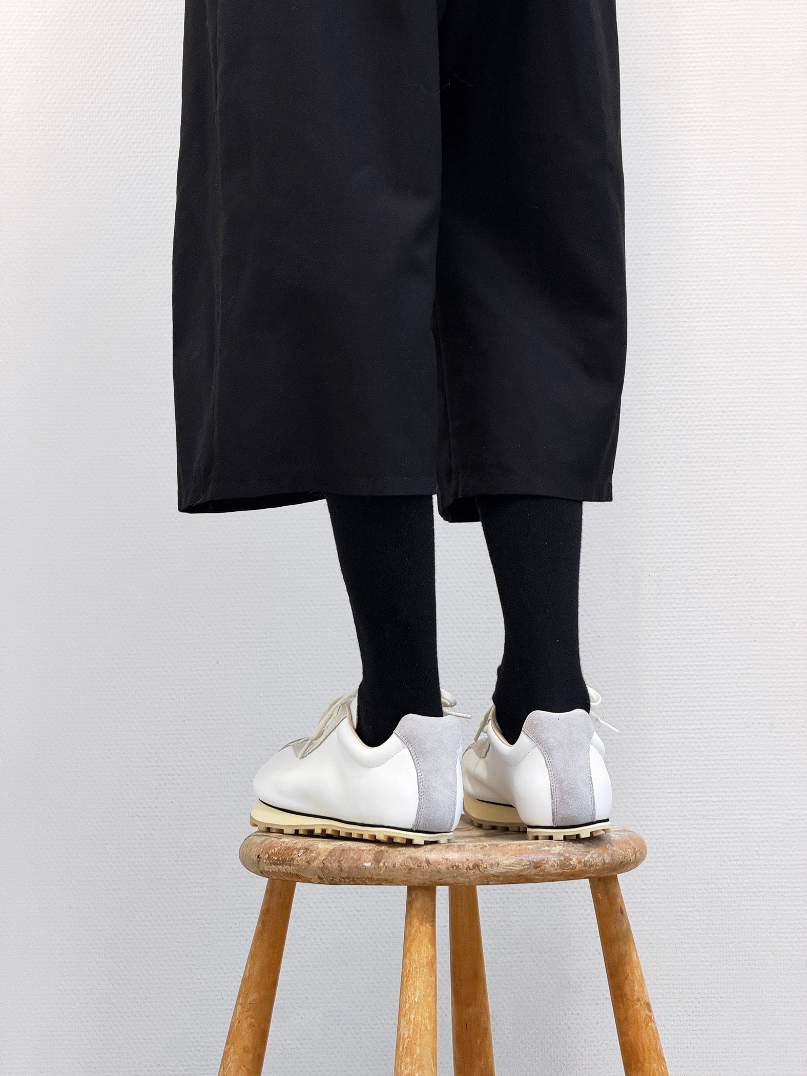 Heel Drop Racer in White MS-003-02