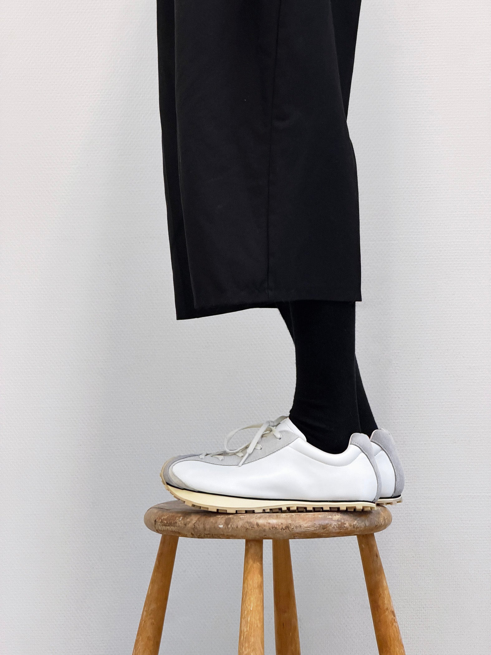 Heel Drop Racer in White MS-003-02